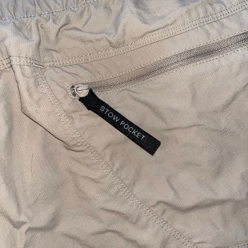 The North Face Khaki Casual Shorts sz L - Picture 4 of 10